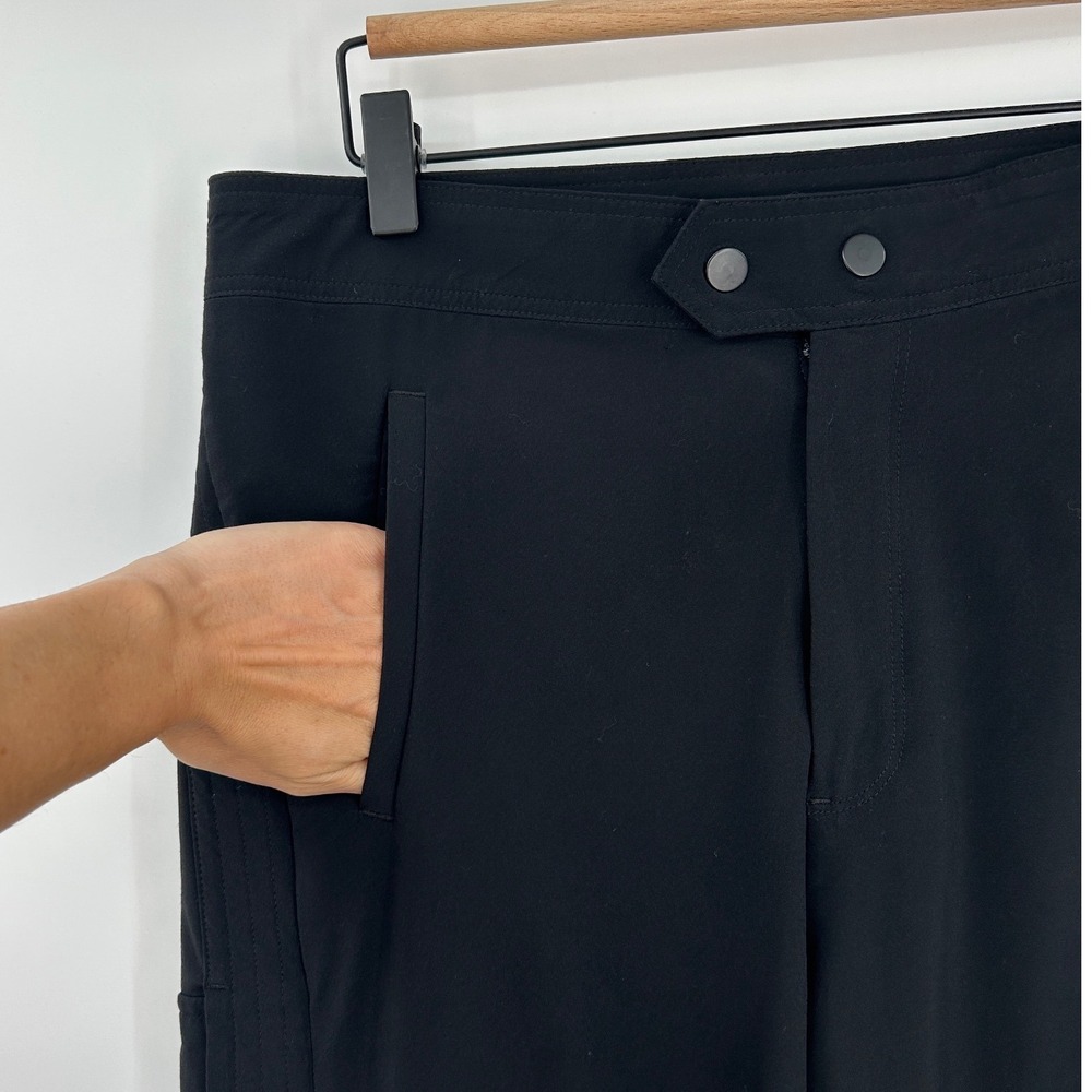 Athleta Uptown Ankle Pant Black Cargo Tapered Trousers Size 6 RN 54023 - Picture 4 of 8